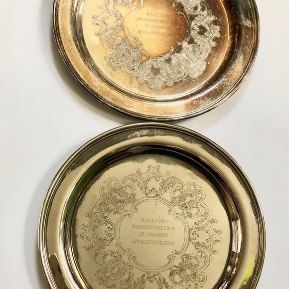 Vintage Silver plated plates engraved lot of two - Picture 8 of 8